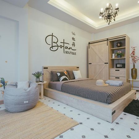 Botan Boutique Hotel Patong Bagian luar foto