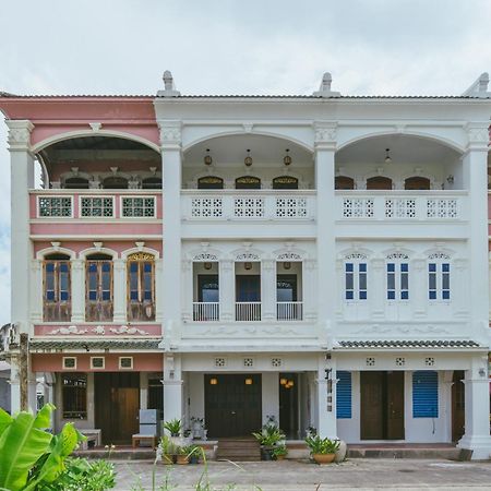 Botan Boutique Hotel Patong Bagian luar foto