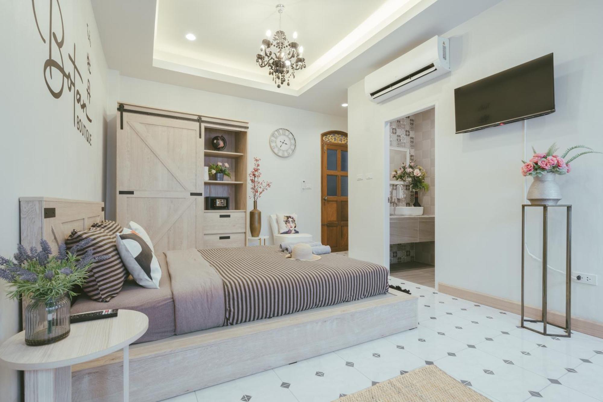 Botan Boutique Hotel Patong Bagian luar foto